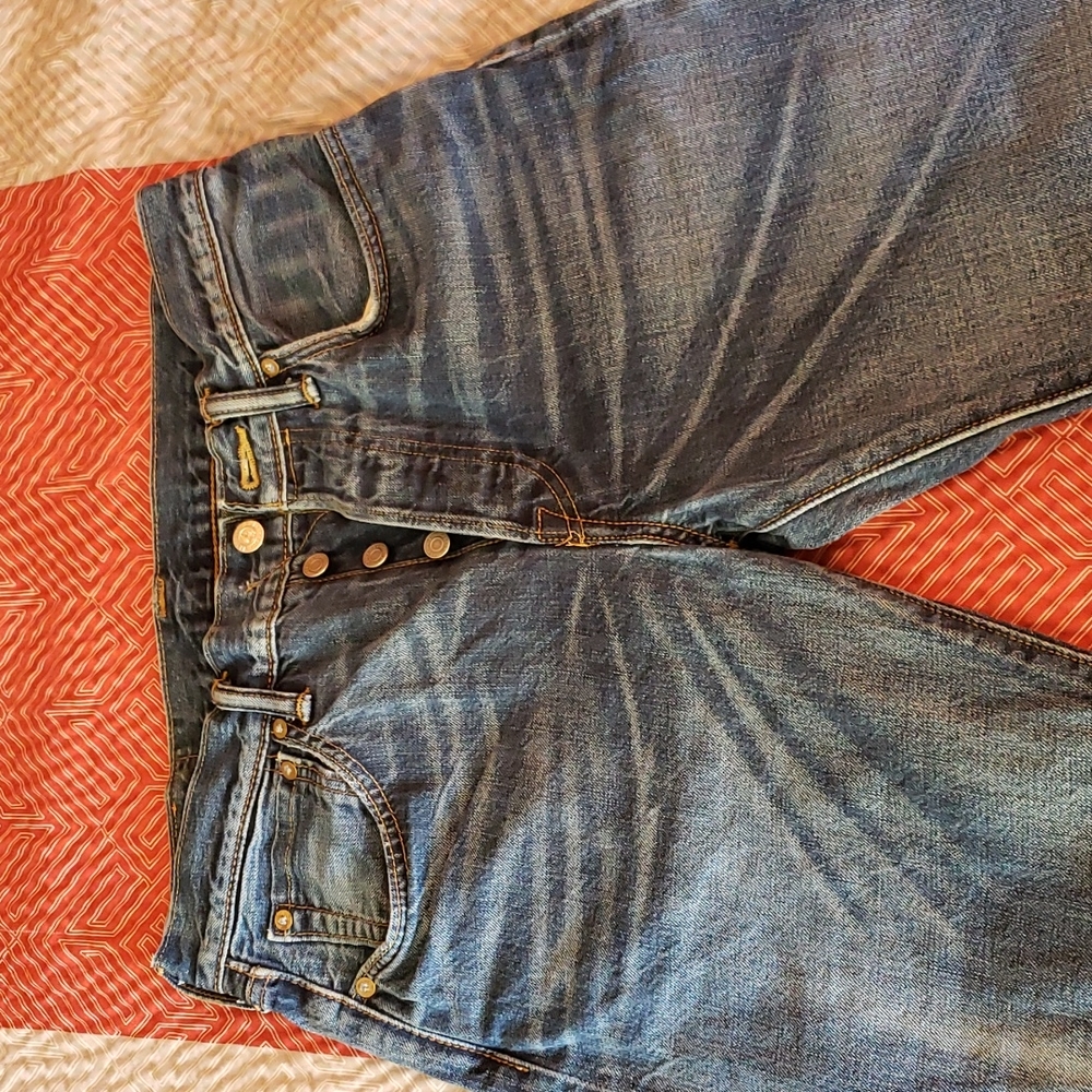 Levis 501 button fly 31x34 Unisex